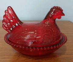 Red Glass «Hen on Nest» Covered Dish 5 1/2 In Tall 7 In Long NEW