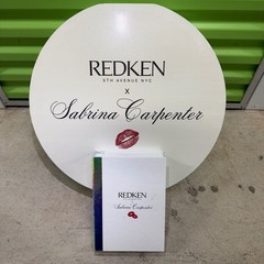 Sabrina Carpenter Redken Vanity Mirror 19″ PR Box «Leave It In» Display Set